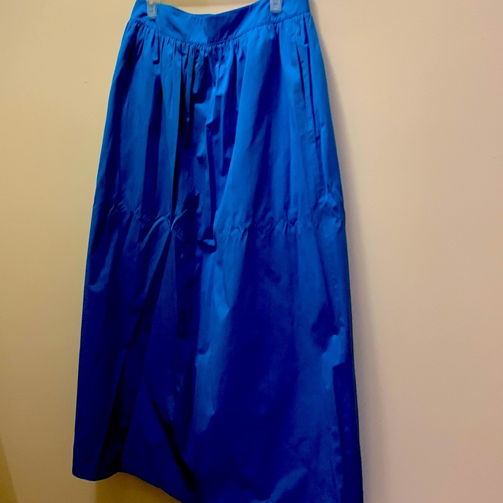 Nice cute skirts vibrant blue you will Love ❤️